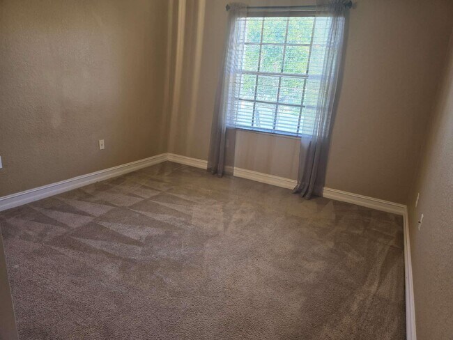 Building Photo - 2755 SW 165th Ave