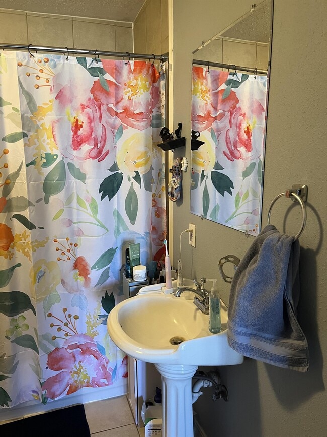 Building Photo - 3303 28th St