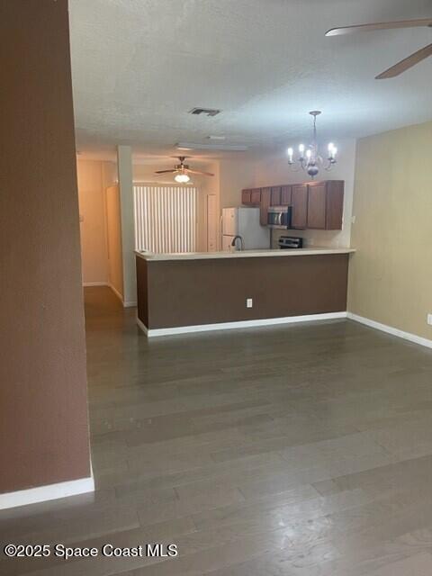 Building Photo - 2990 S Fiske Blvd