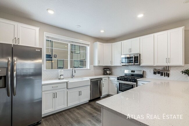 Building Photo - 1536 Castle Creek Cir