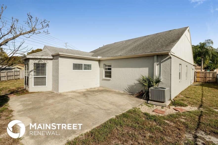 Building Photo - 8325 Duval Dr