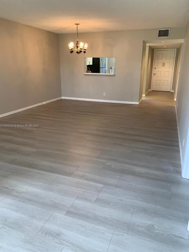 Building Photo - 12850 SW 4th Ct