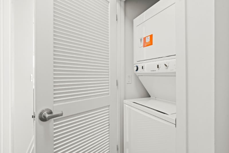 Building Photo - 231 N Garland Ct