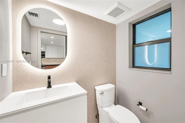 Building Photo - 2211 NE 122nd St