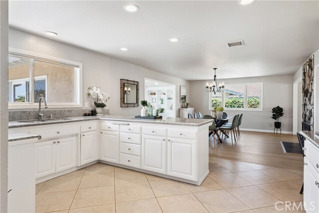 Building Photo - 3316 Narino Dr