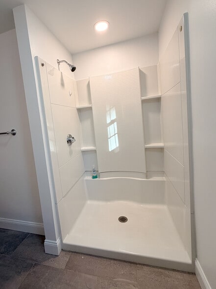 Building Photo - 6 Eastfield Rd