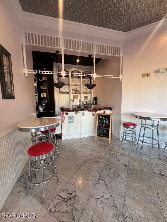 Building Photo - 9081 Albion Ln S