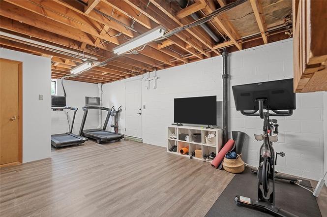 Building Photo - 1140 Folkstone Dr