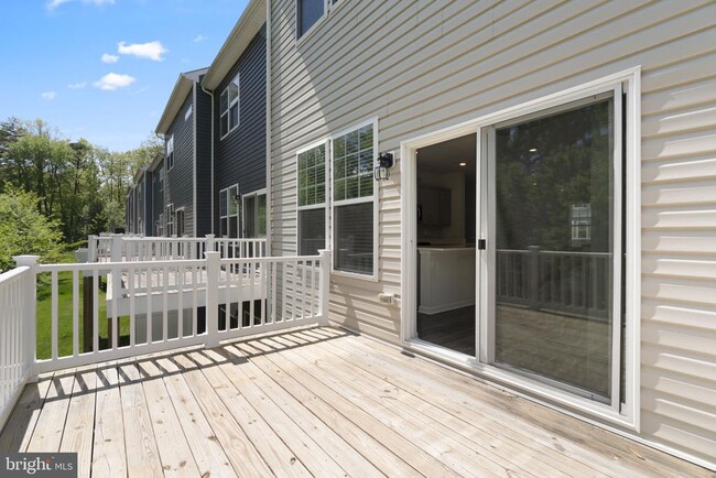 Building Photo - 7980 Patterson Wy