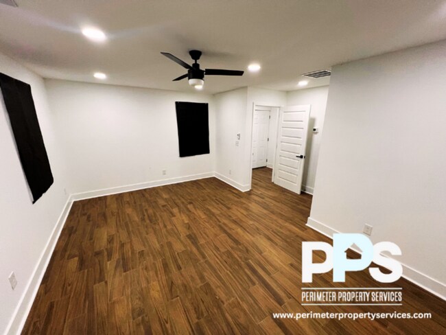 Building Photo - 1064 Westmoor Dr NW