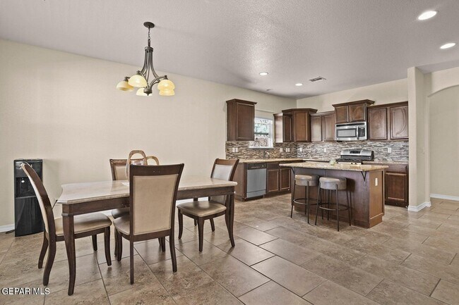 Building Photo - 13157 Lost Willow