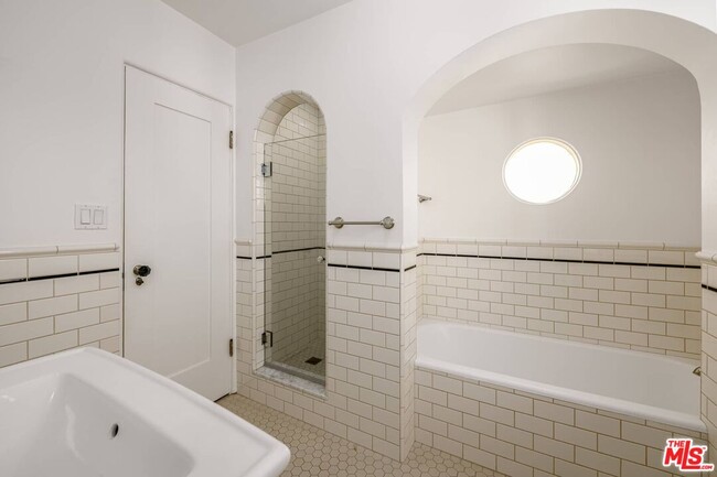 Building Photo - 1539 Ensley Ave