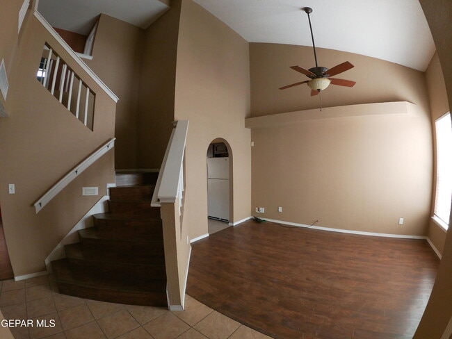 Building Photo - 14201 Pacific Point Dr