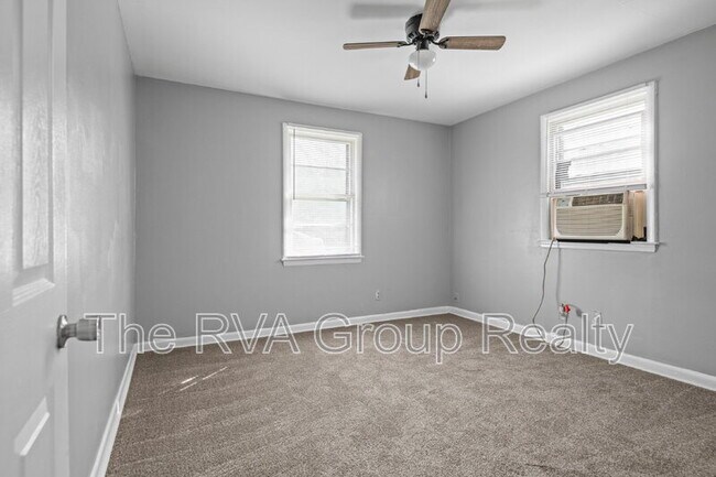 Building Photo - 1528 Lincoln St