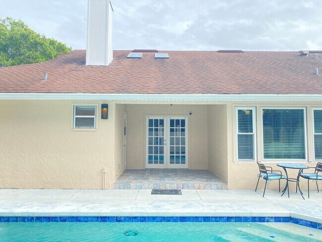 Building Photo - 4955 Southfork Ranch Dr