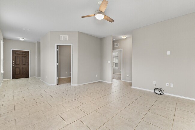 Building Photo - 10719 Noble Canyon