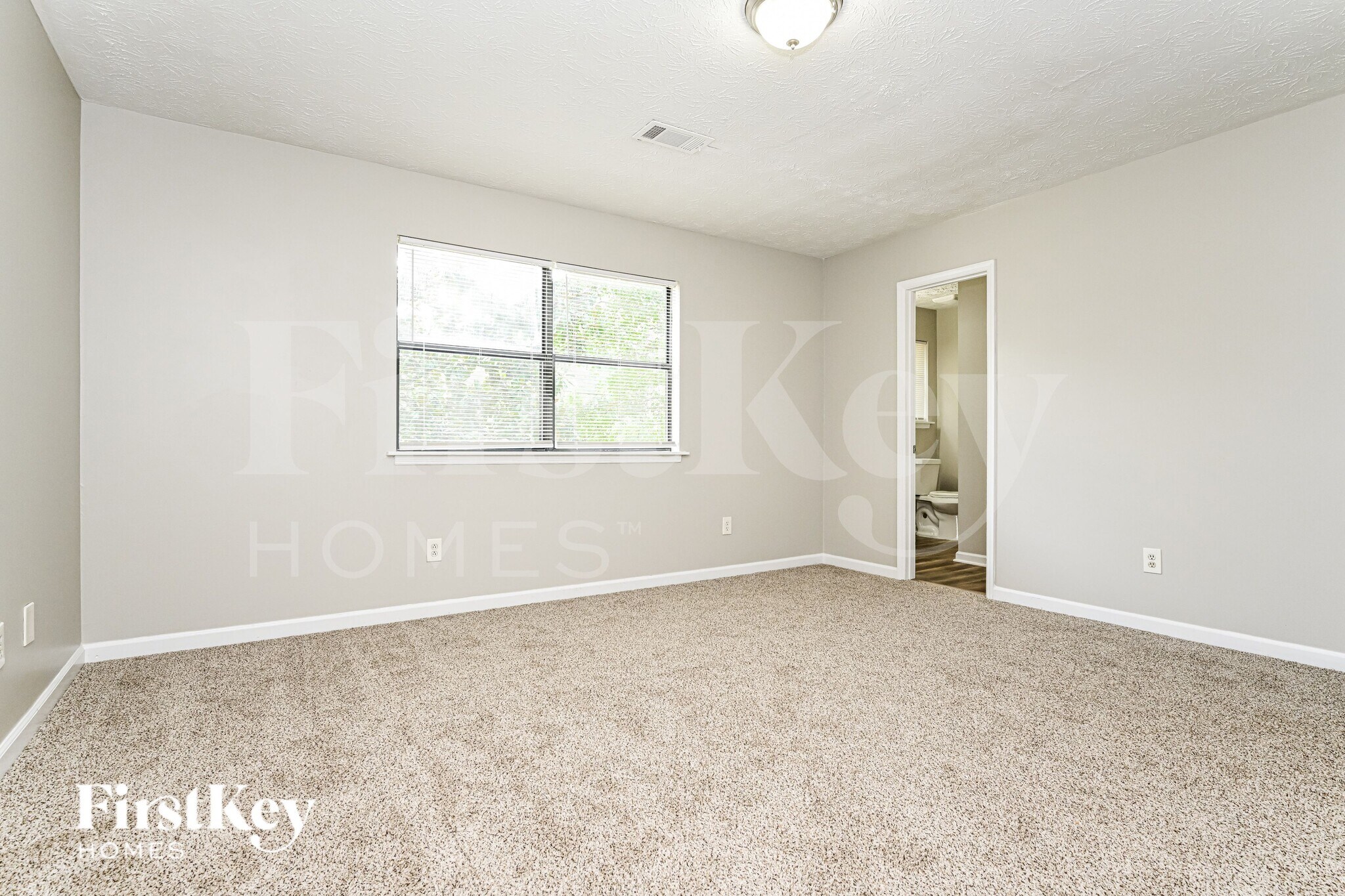 Building Photo - 3440 Dogwood Pl