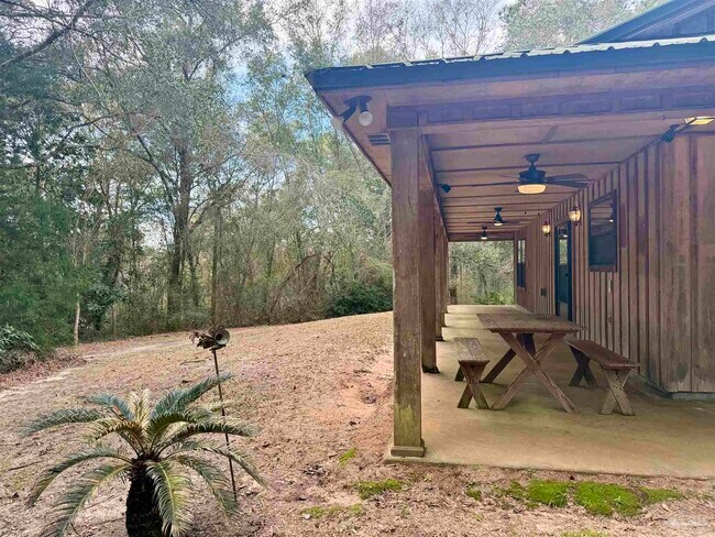 Building Photo - 7769 Lakeside Dr