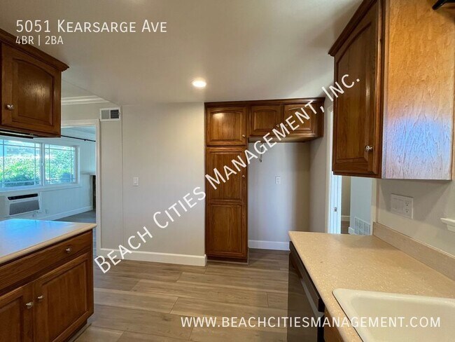 Building Photo - 5051 Kearsarge Ave