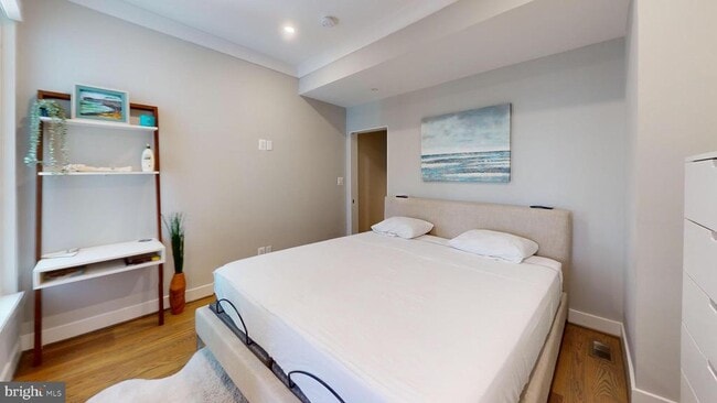 Building Photo - 226 Kentucky Ave SE