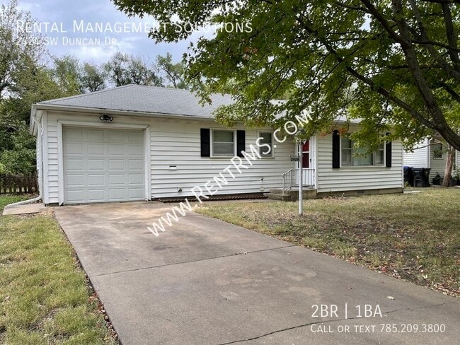 Primary Photo - 2424 SW Duncan Dr