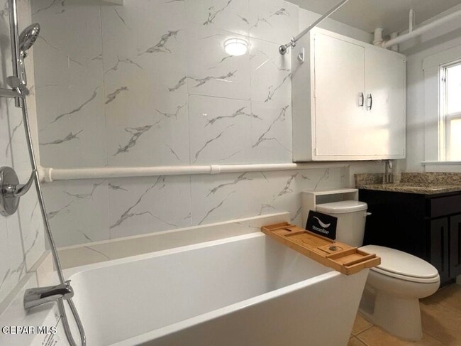 Building Photo - 1203 Madeline Dr