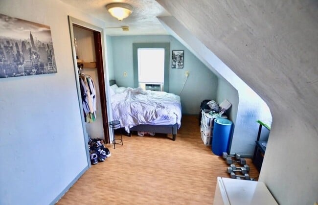 Bedroom 2 - 160 6th St