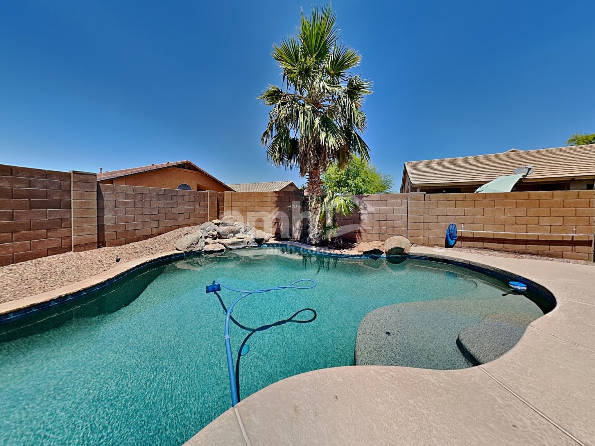 Building Photo - 7818 S 46th Dr