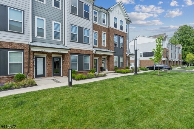 Building Photo - 4 Sadie Cir