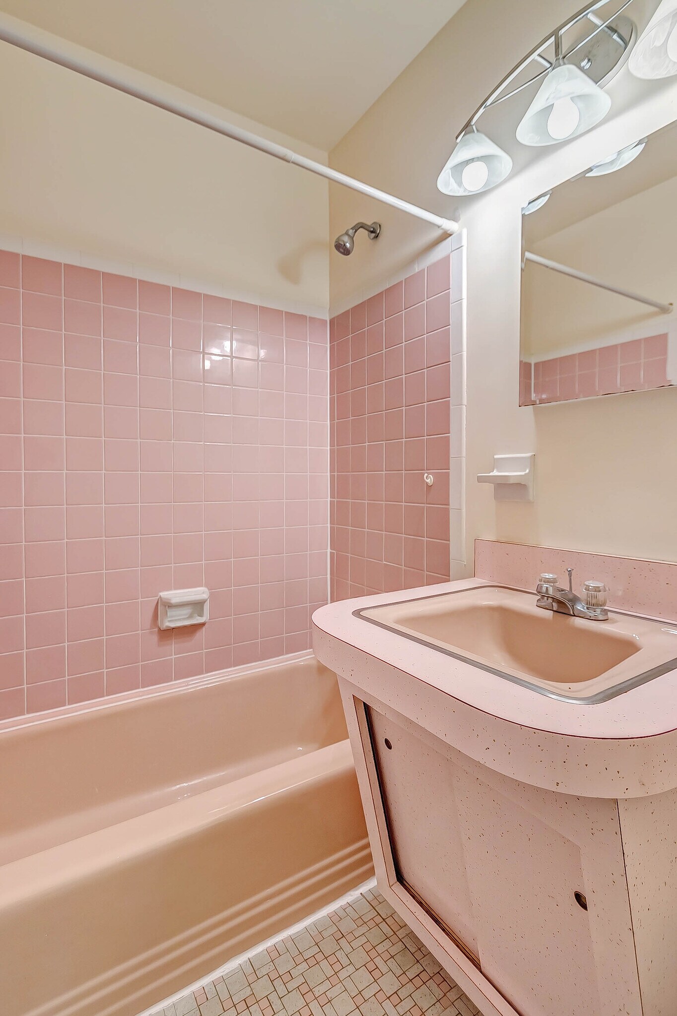 Building Photo - 8808 Patricia Ct