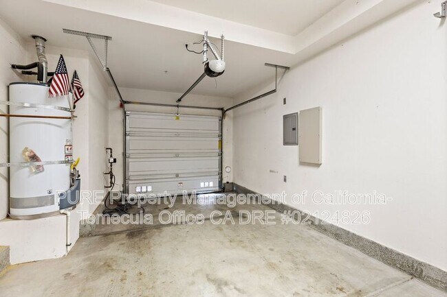 Building Photo - 31166 Sunflower Way