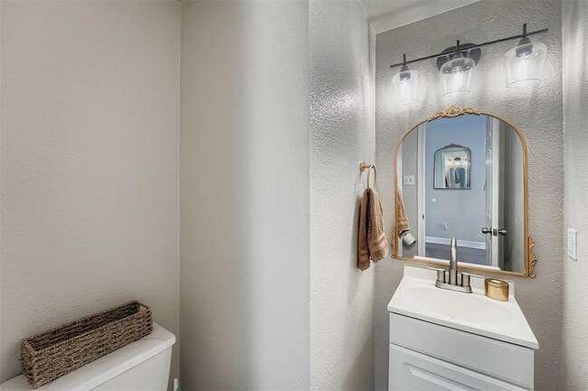 Building Photo - 1505 Tea Leaf Dr