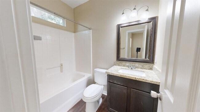 Building Photo - 205 Sterling St