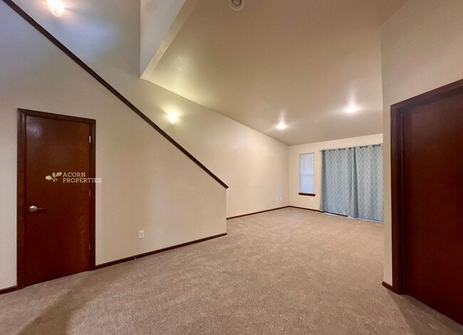 Building Photo - 1668 Stremler Dr