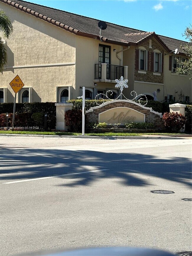 Building Photo - 10284 NW 30th Terrace