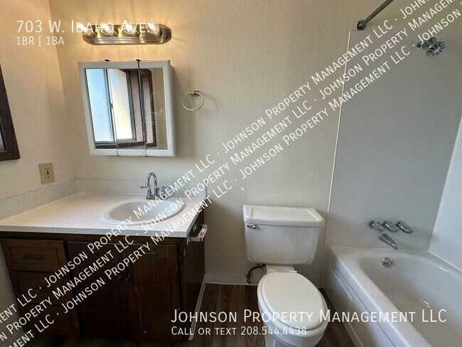 Building Photo - Meridian's Broadway Manor Apartment no ava...