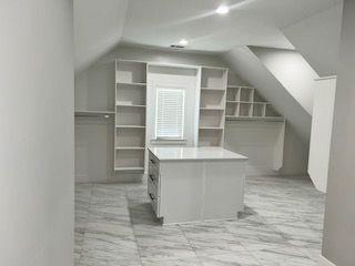Building Photo - 960 Nours Cir SE