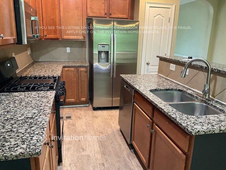 Building Photo - 1462 Ewing Farm Dr