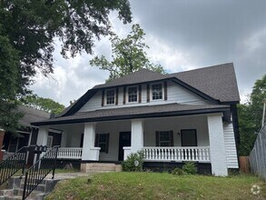 Building Photo - Very Cozy!