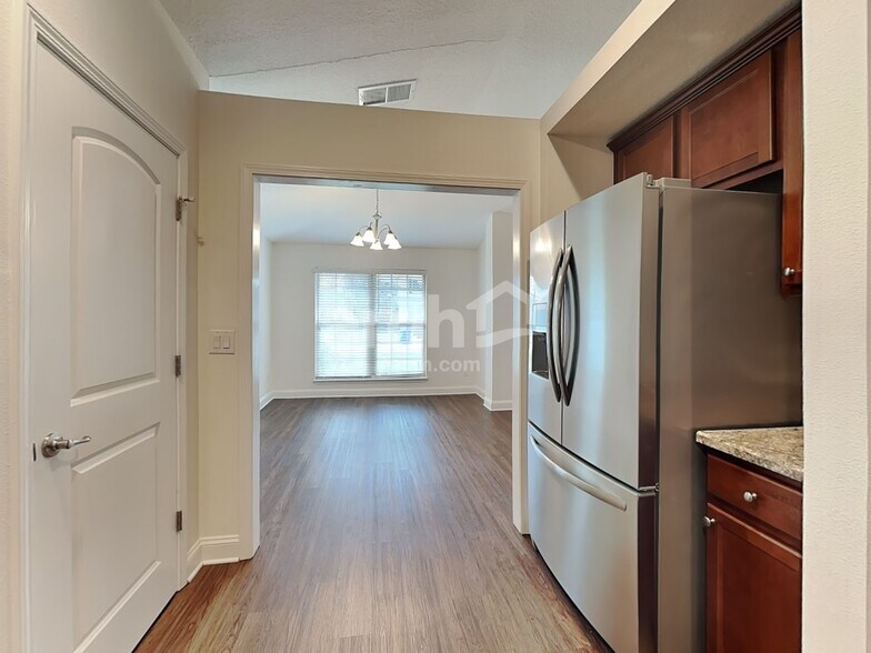 Building Photo - 77231 Lumber Creek Blvd