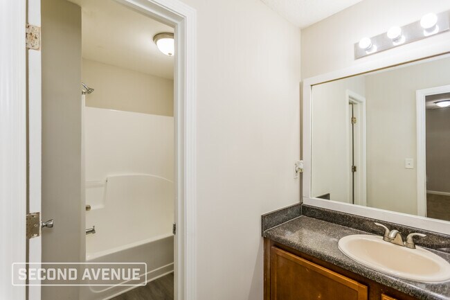 Building Photo - 5211 Hanover St