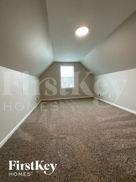 Building Photo - 3365 Lilliefield Ln