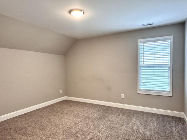 Building Photo - 3355 Hopekirk Dr