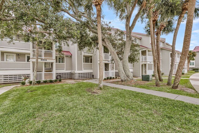 Building Photo - Coastal Living in the Heart of Folly Beach
