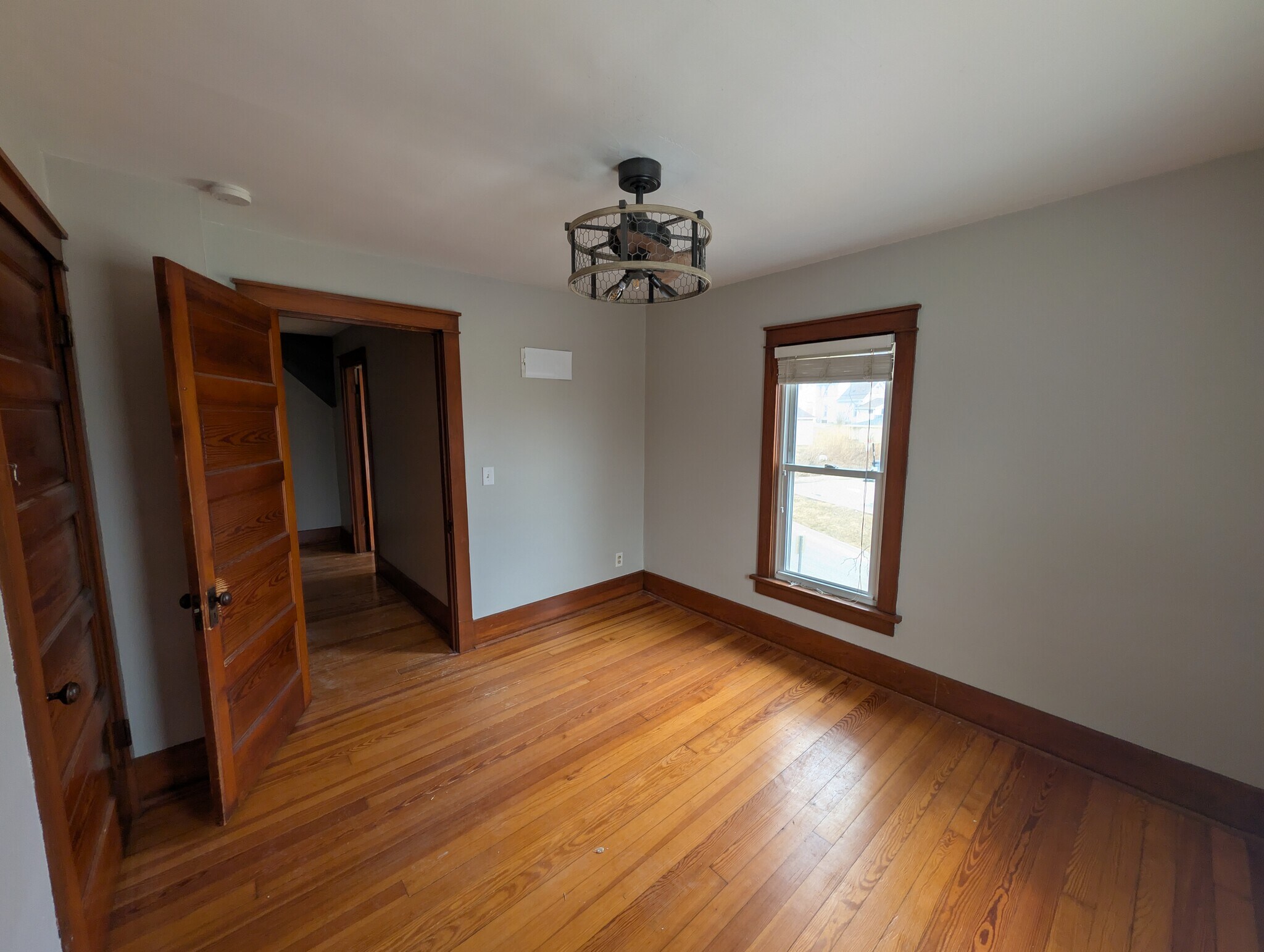 Building Photo - 1865 Grace St