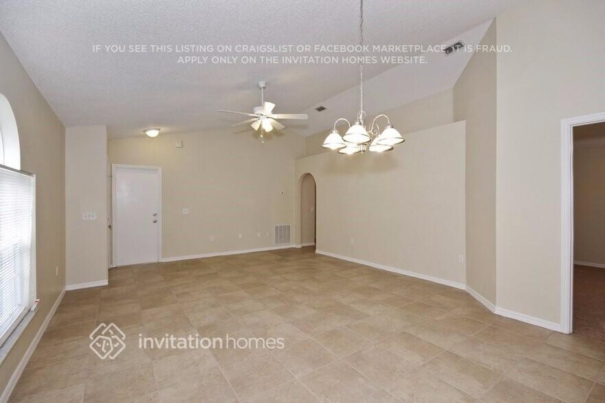 Building Photo - 438 Cadenza Dr