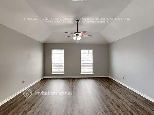 Building Photo - 6208 Sandstone Dr