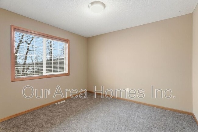 Building Photo - 1778 Klondike Dr NE