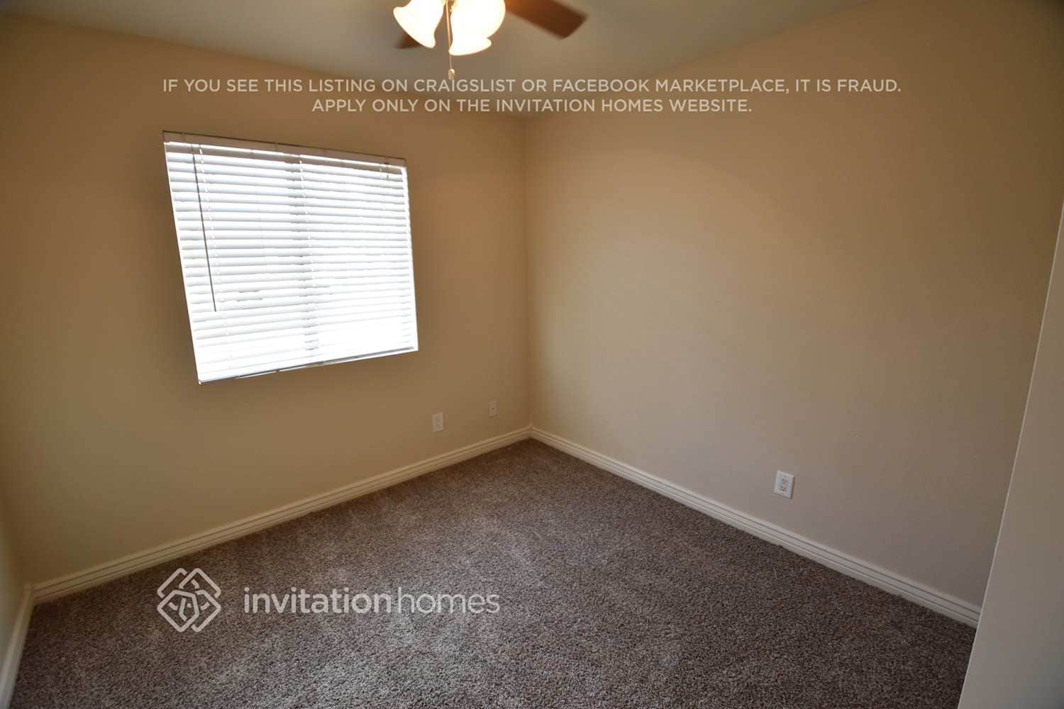 Building Photo - 624 W Keats Ave