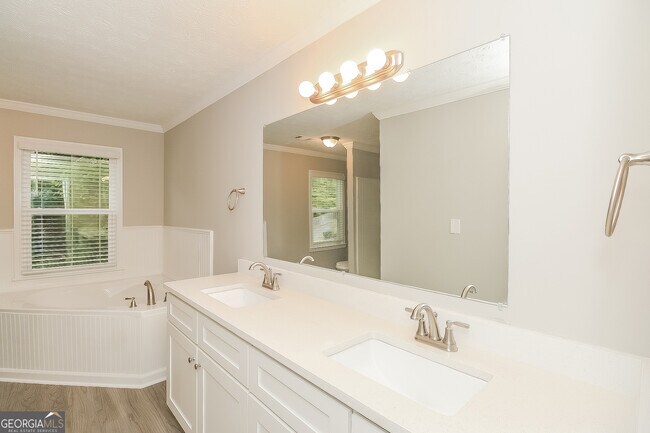 Building Photo - 5501 Reynard Trail